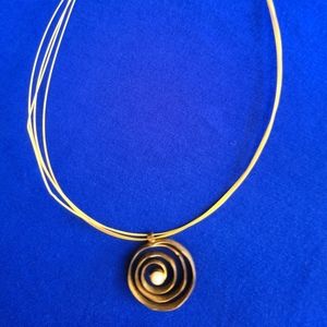 Artisan‎ necklace